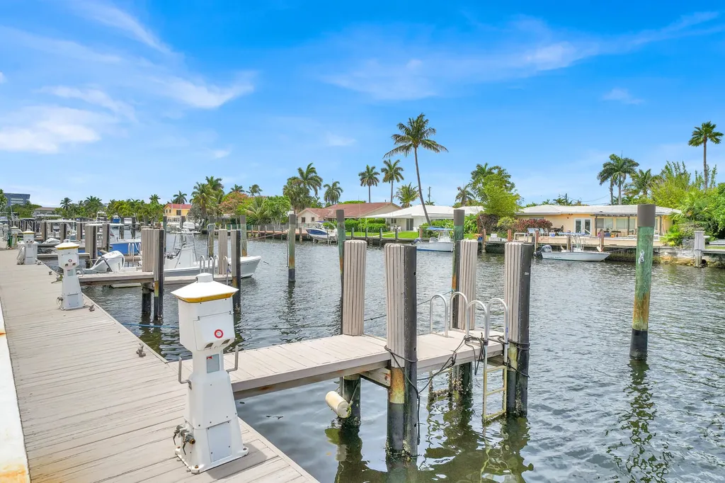 140 NE 28th Avenue Pompano Beach FL 33062