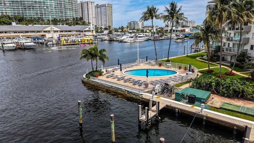 140 NE 28th Avenue Pompano Beach FL 33062