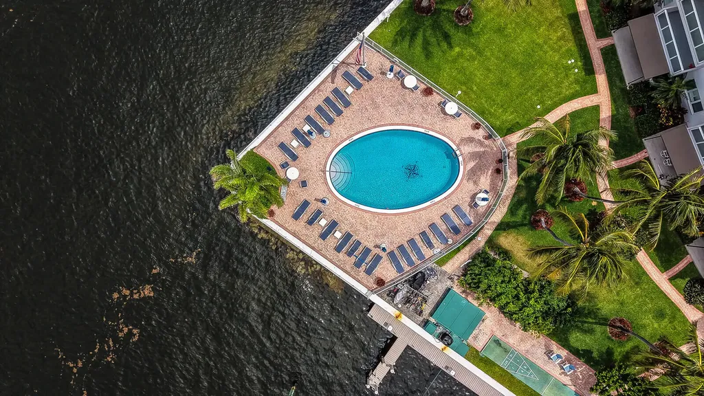 140 NE 28th Avenue Pompano Beach FL 33062