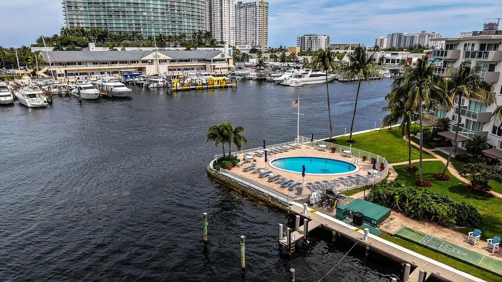 140 NE 28th Avenue Pompano Beach FL 33062