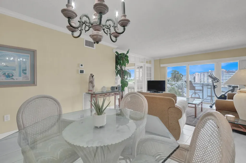 140 NE 28th Avenue Pompano Beach FL 33062