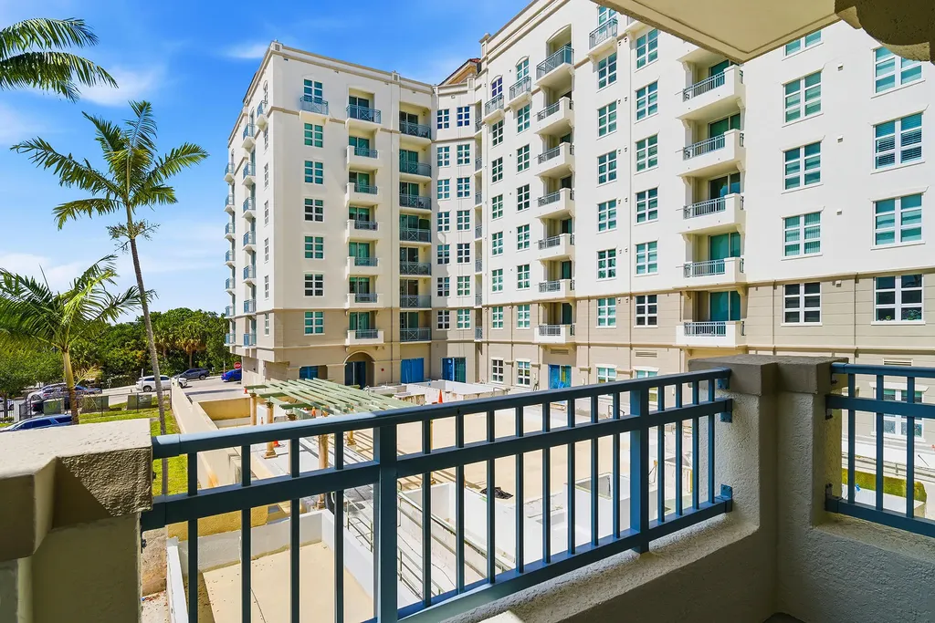 403 S Sapodilla Avenue West Palm Beach FL 33401