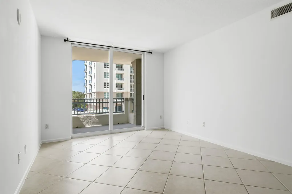 403 S Sapodilla Avenue West Palm Beach FL 33401