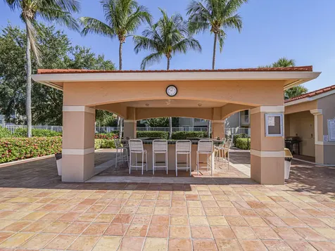 1650 N 42nd Circle Vero Beach FL 32967