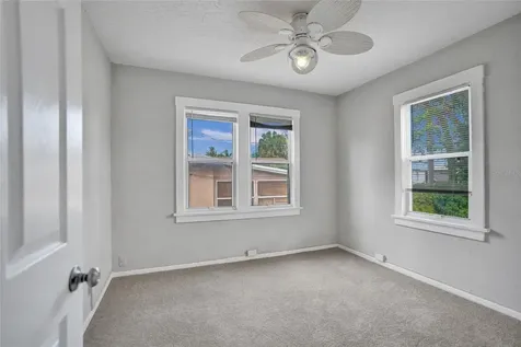924 Mcintosh Street West Palm Beach FL 33405