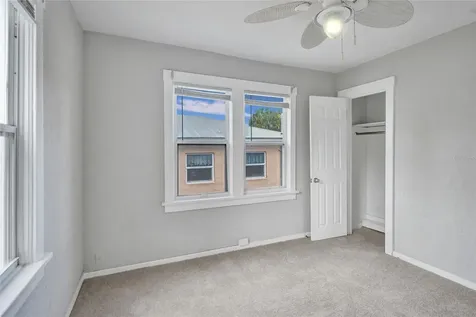 924 Mcintosh Street West Palm Beach FL 33405