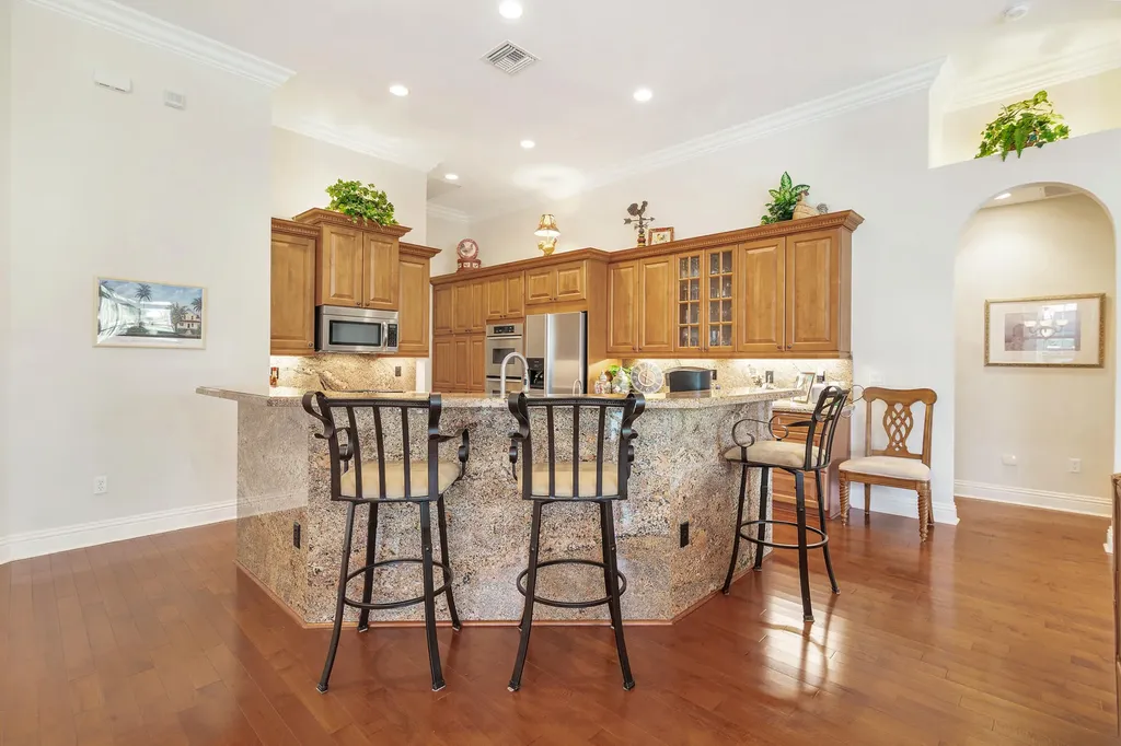 594 N Country Club Drive Atlantis FL 33462