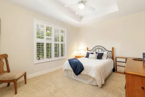 594 N Country Club Drive Atlantis FL 33462