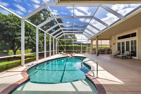 594 N Country Club Drive Atlantis FL 33462