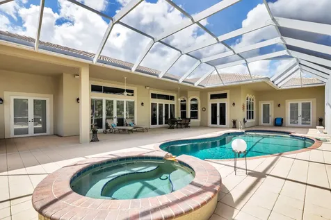 594 N Country Club Drive Atlantis FL 33462