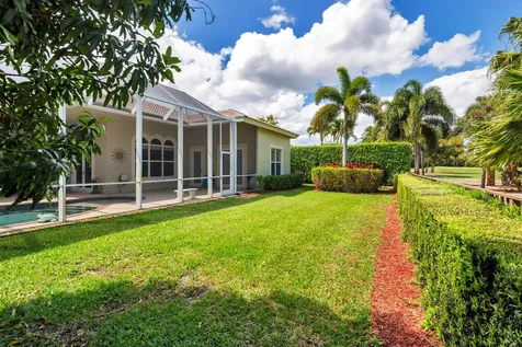 594 N Country Club Drive Atlantis FL 33462