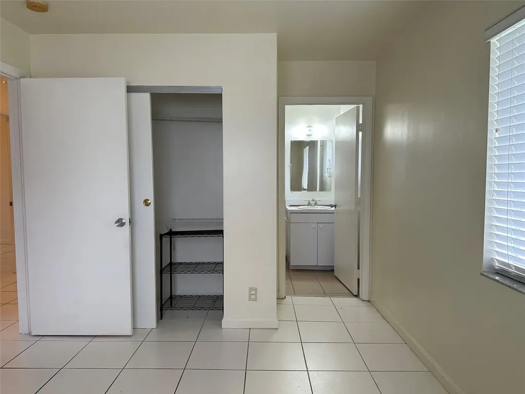 2881 NW 24th Court Fort Lauderdale FL 33311