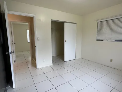 2881 NW 24th Court Fort Lauderdale FL 33311