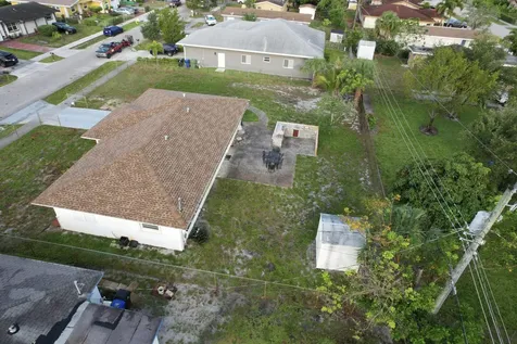 2881 NW 24th Court Fort Lauderdale FL 33311