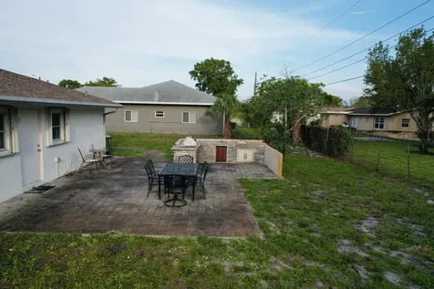 2881 NW 24th Court Fort Lauderdale FL 33311