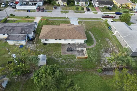 2881 NW 24th Court Fort Lauderdale FL 33311