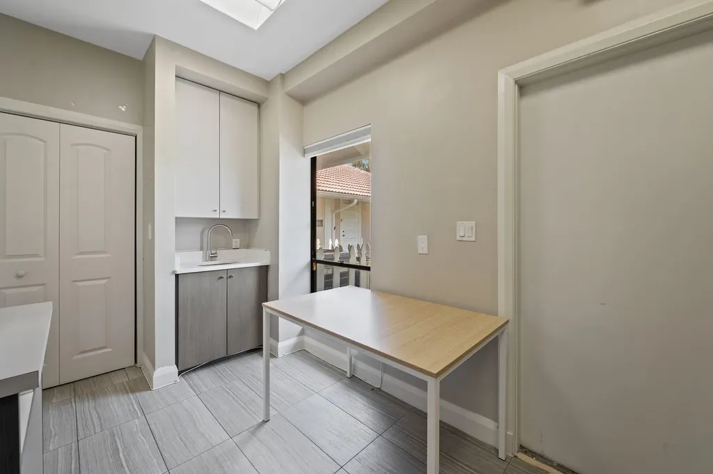 1501 Presidential Way West Palm Beach FL 33401