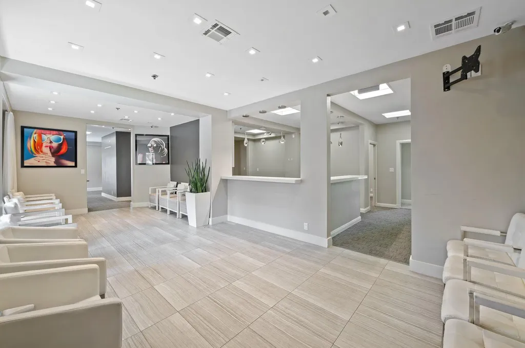1501 Presidential Way West Palm Beach FL 33401
