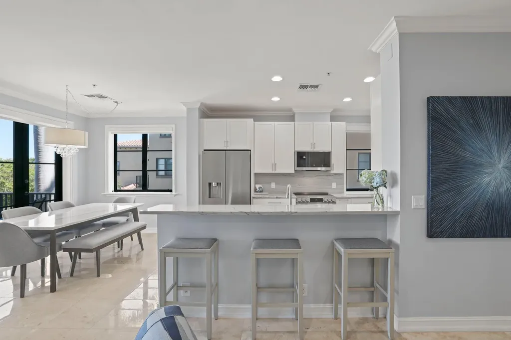 920 Via Villagio Hypoluxo FL 33462