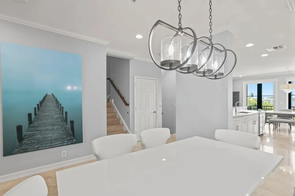 920 Via Villagio Hypoluxo FL 33462