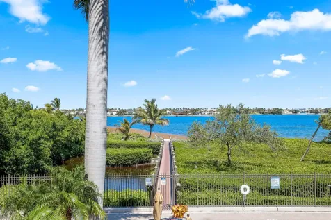 920 Via Villagio Hypoluxo FL 33462