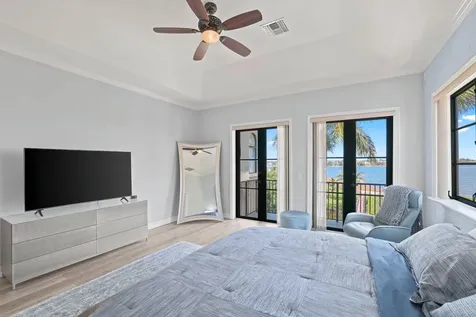 920 Via Villagio Hypoluxo FL 33462