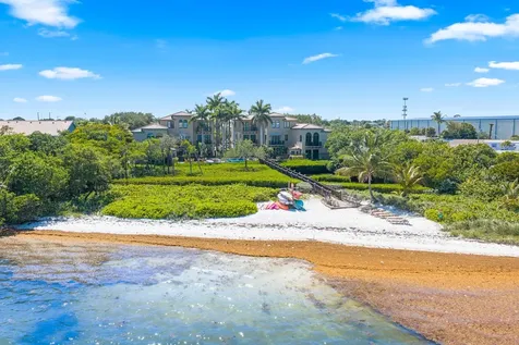 920 Via Villagio Hypoluxo FL 33462