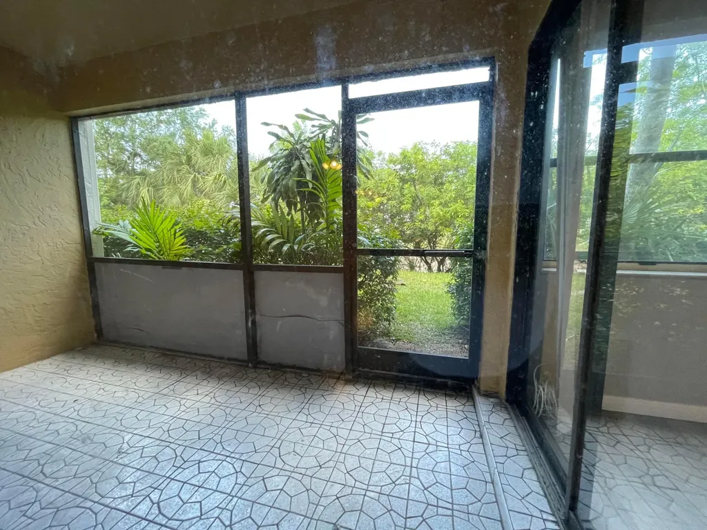 2967 Riverside Drive Coral Springs FL 33065