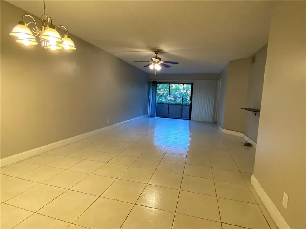 2967 Riverside Drive Coral Springs FL 33065