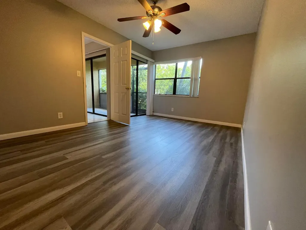 2967 Riverside Drive Coral Springs FL 33065