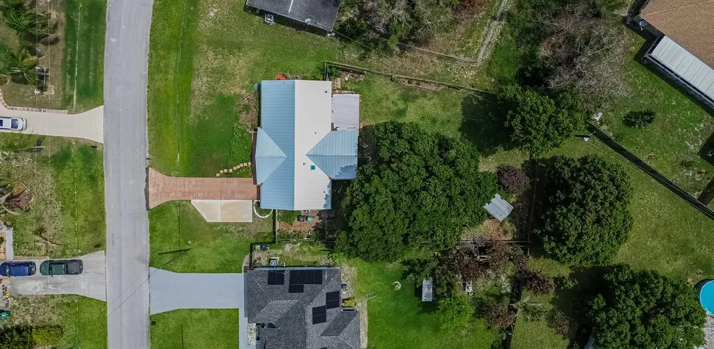 537 NW Sagamore Terrace Port St Lucie FL 34983