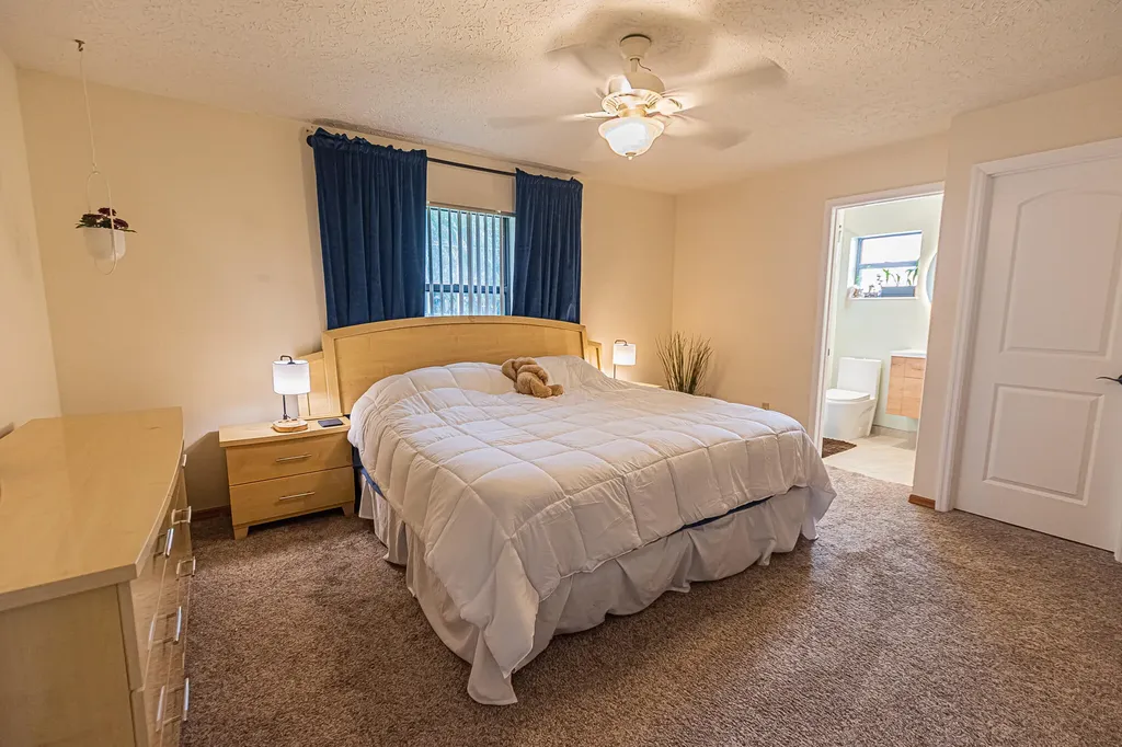 537 NW Sagamore Terrace Port St Lucie FL 34983