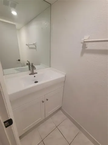 3650 Inverrary Drive Lauderhill FL 33319