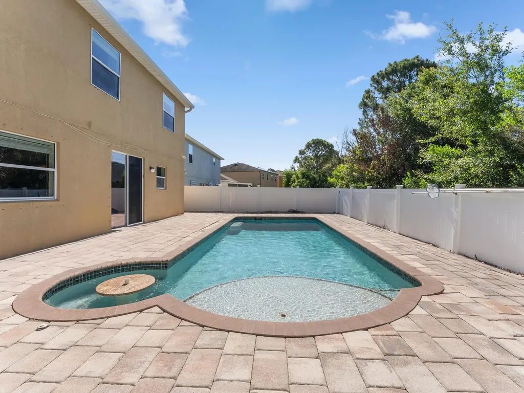 5380 NW Wisk Fern Circle Port St Lucie FL 34986