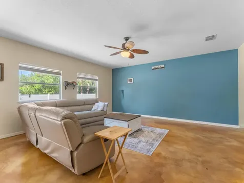 5380 NW Wisk Fern Circle Port St Lucie FL 34986