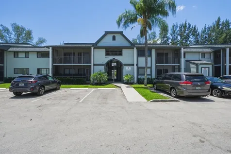 468 NE 206th Lane Miami FL 33179