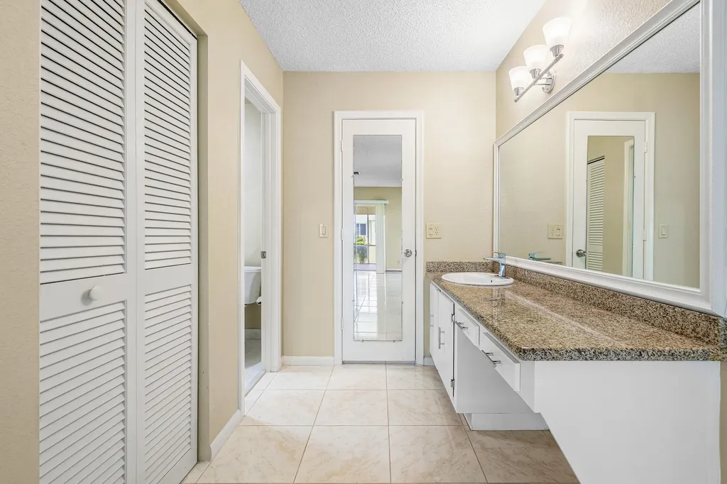 1641 NW 19th Terrace Delray Beach FL 33445