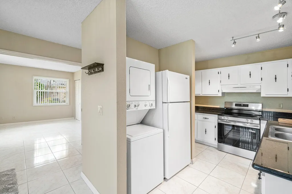 1641 NW 19th Terrace Delray Beach FL 33445