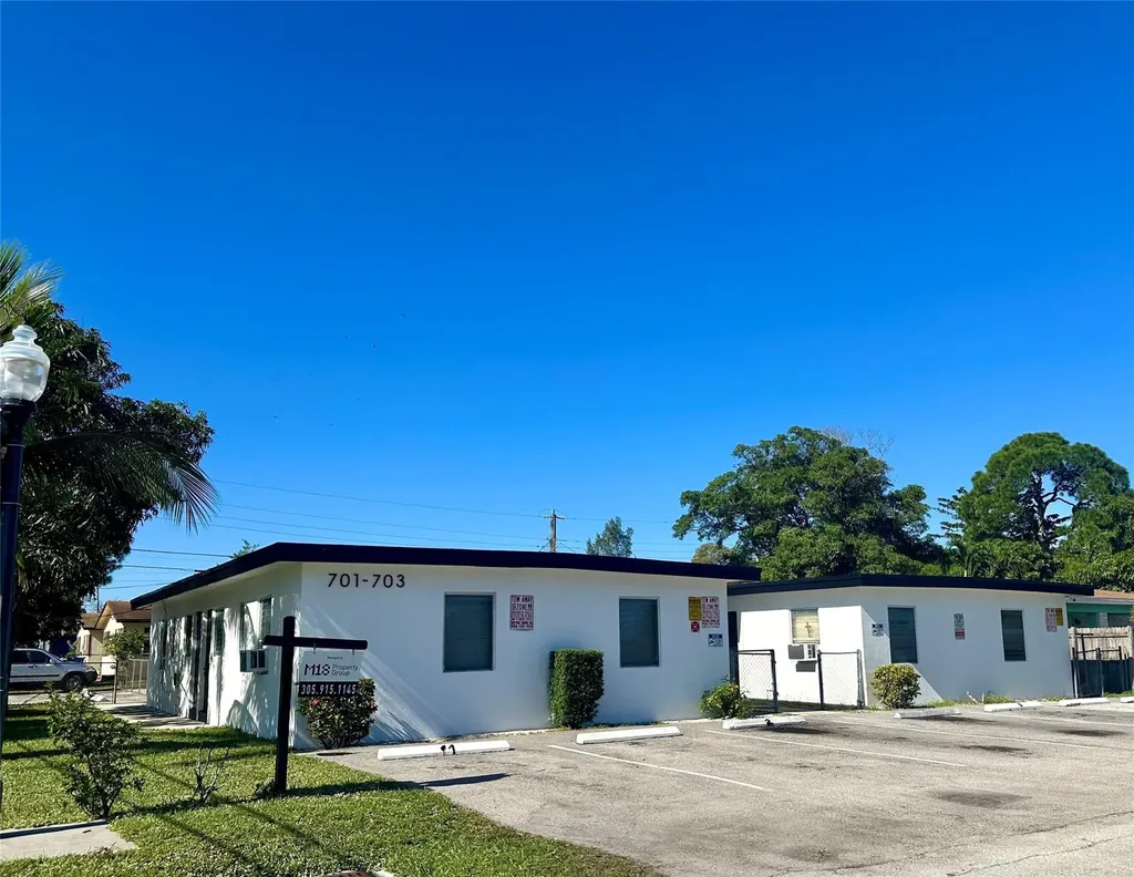 701 NW 15th Terrace Fort Lauderdale FL 33311