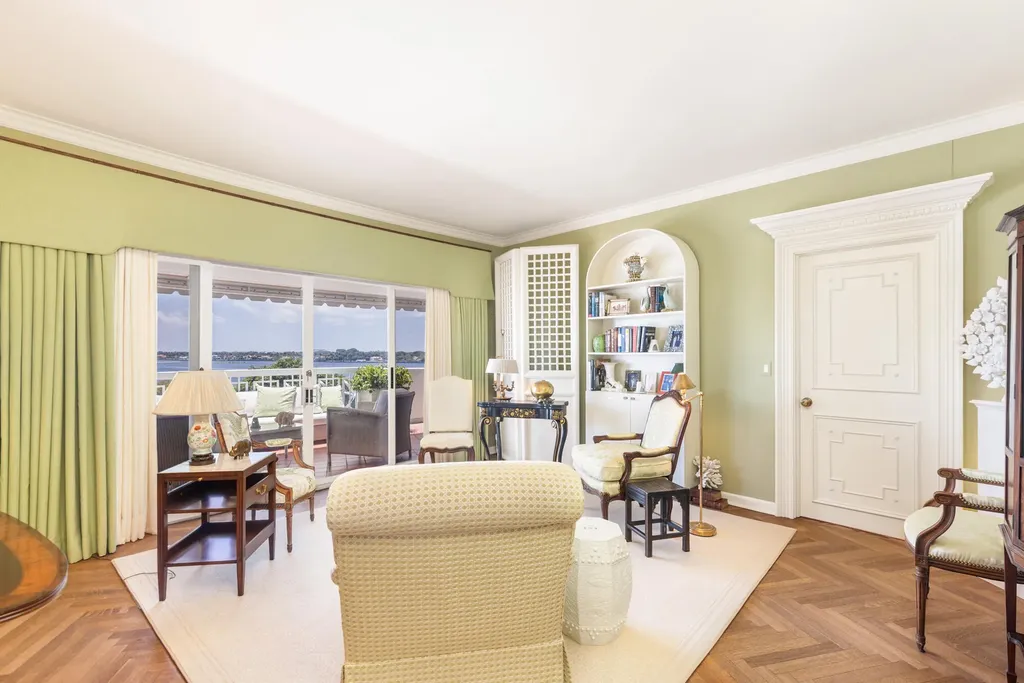389 S Lake Drive Palm Beach FL 33480
