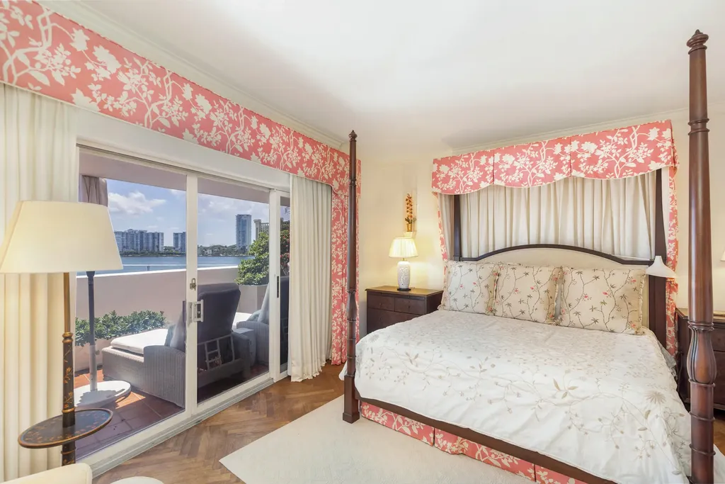 389 S Lake Drive Palm Beach FL 33480