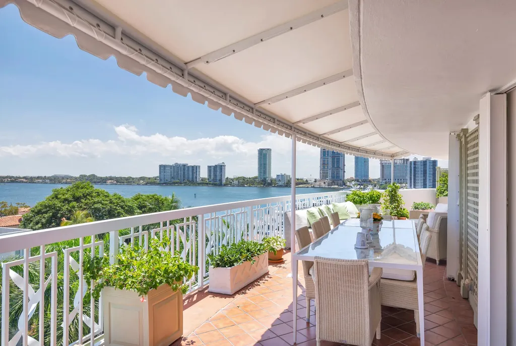 389 S Lake Drive Palm Beach FL 33480