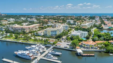 389 S Lake Drive Palm Beach FL 33480