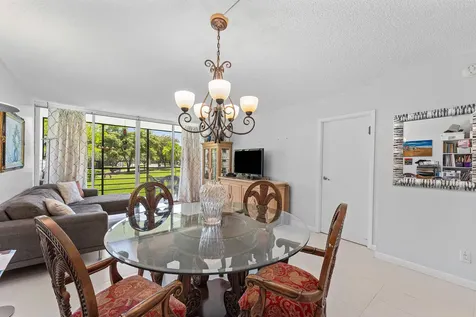 20500 W Country Club Drive Aventura FL 33180