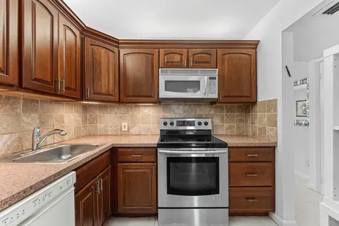 20500 W Country Club Drive Aventura FL 33180