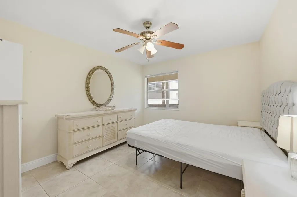 729 Normandy P Delray Beach FL 33484