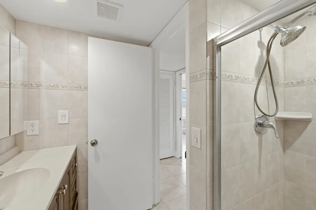 729 Normandy P Delray Beach FL 33484