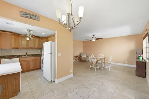 729 Normandy P Delray Beach FL 33484