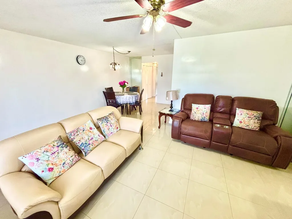 203 Farnham I Deerfield Beach FL 33442