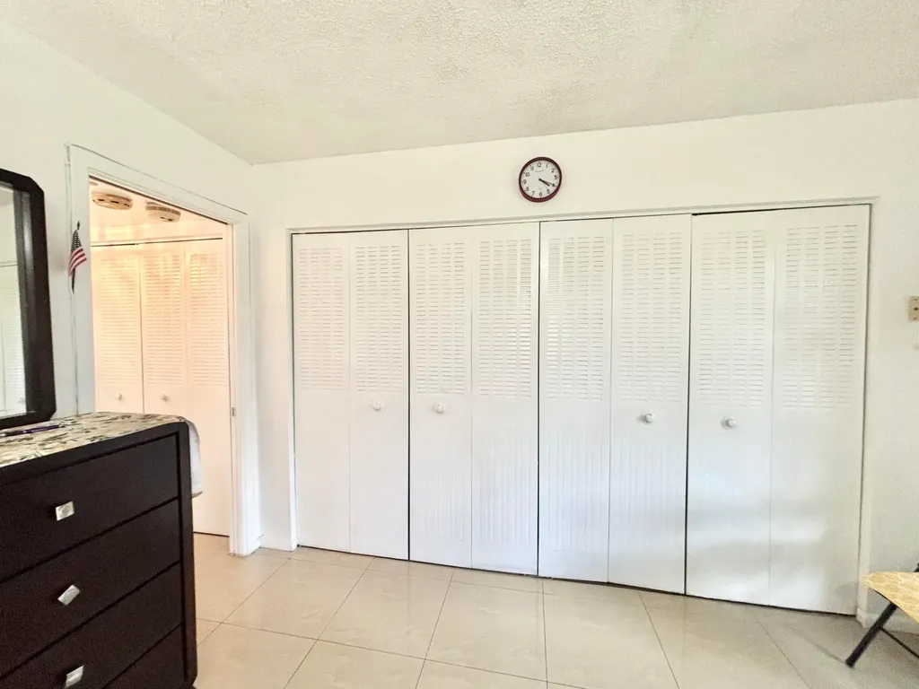 203 Farnham I Deerfield Beach FL 33442